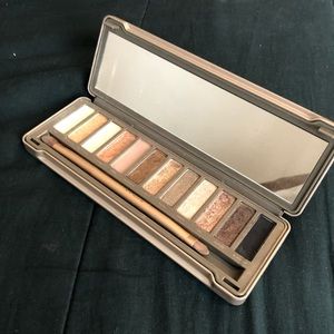 Urban Decay Naked2 Eyeshadow Palette